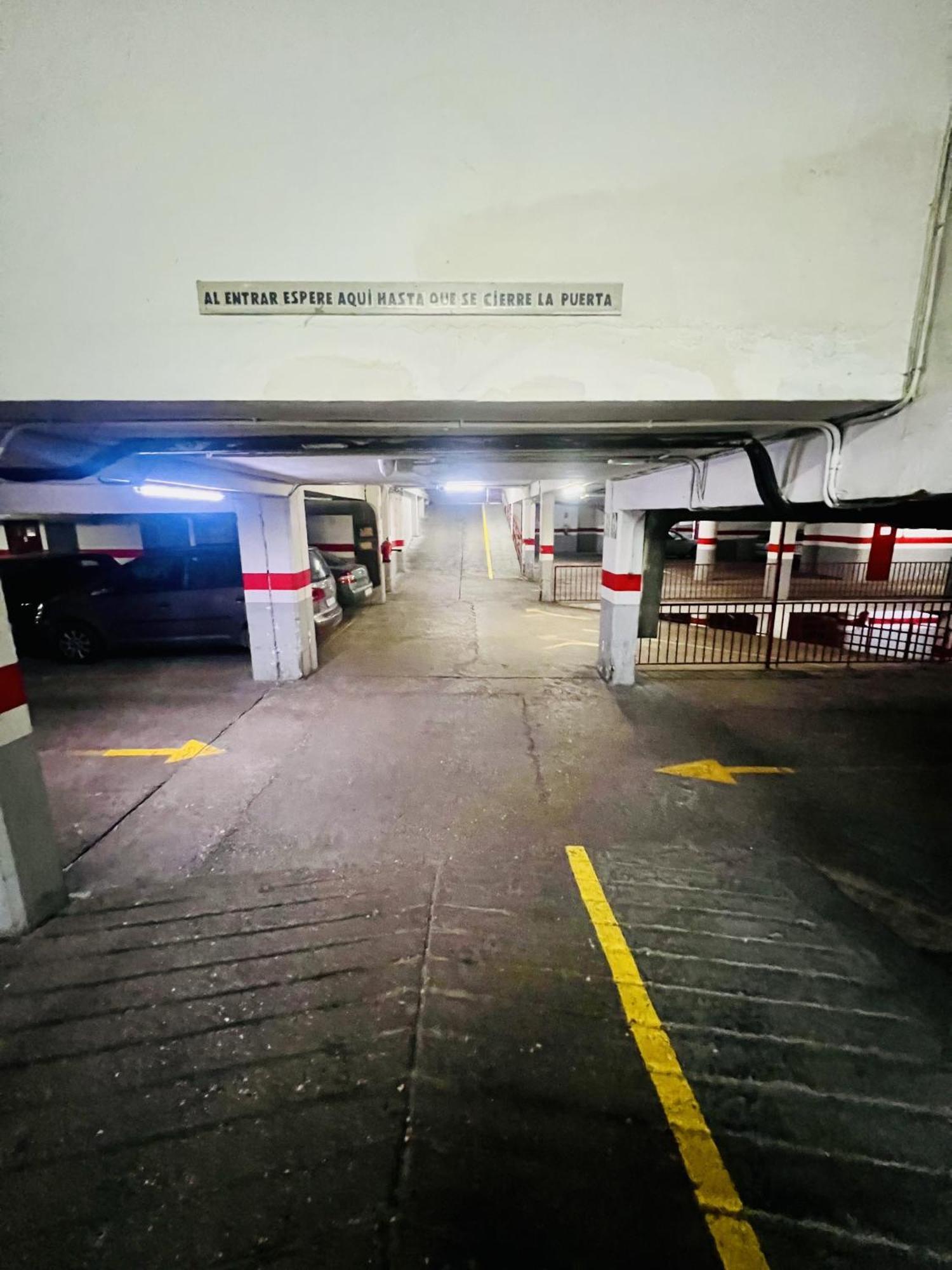 A Orillas Del Pilar Con Parking Zaragoza Exteriér fotografie